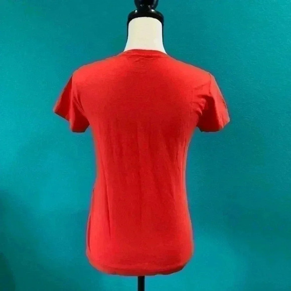 ⭐️ Levi’s red shirt in size xs - Picture 2 of 5